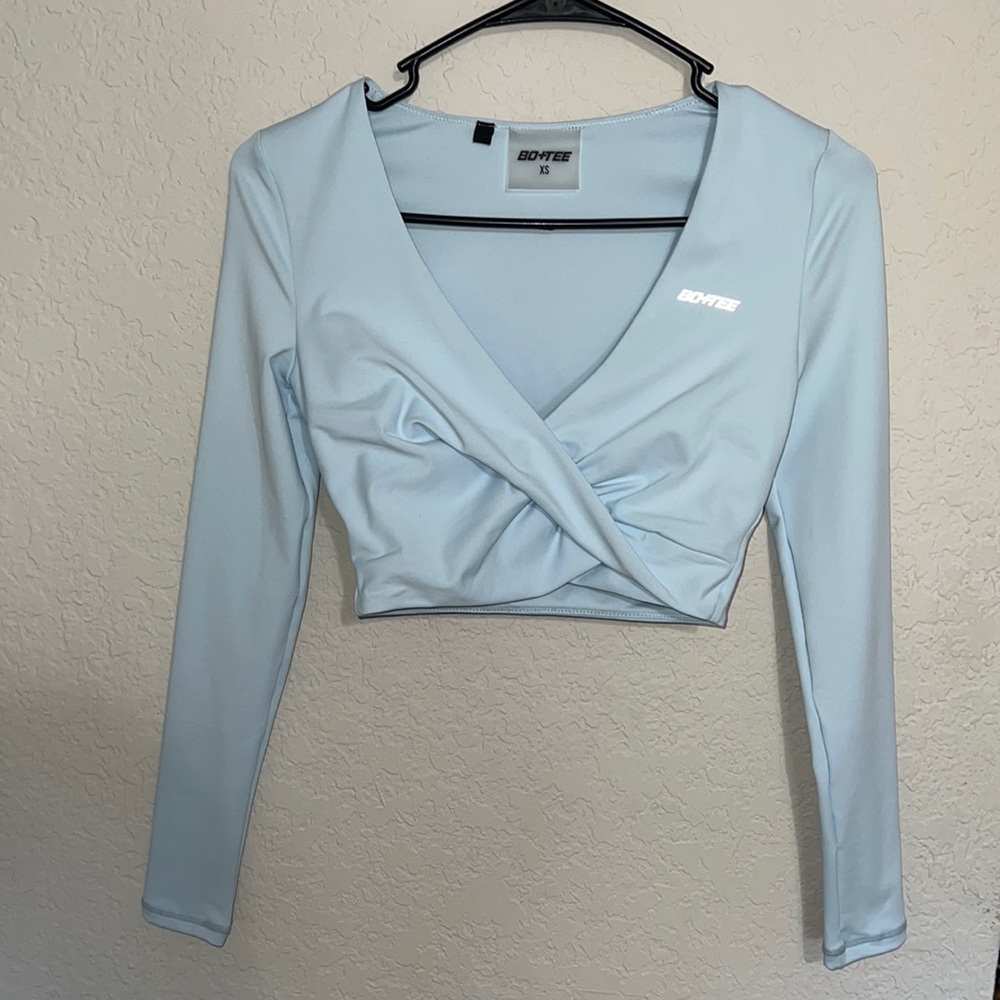 Pastel Blue Bo+Tee Workout Long Sleeve Crop